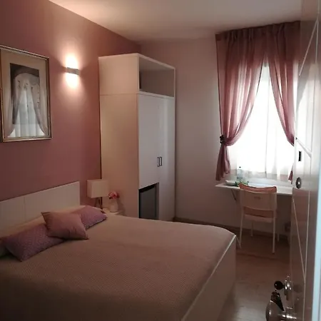 Dimora Francesca 孔韦尔萨诺