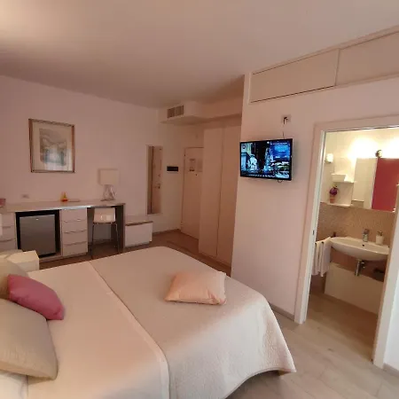 Dimora Francesca 孔韦尔萨诺