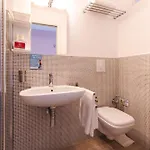 Dimora Francesca Bed & Breakfast 3*