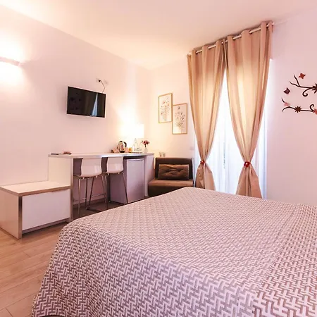 Bed & Breakfast Dimora Francesca 3*